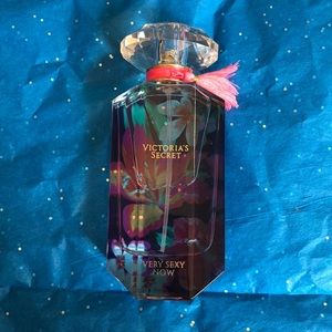 Victoria secret “very sexy now” perfume